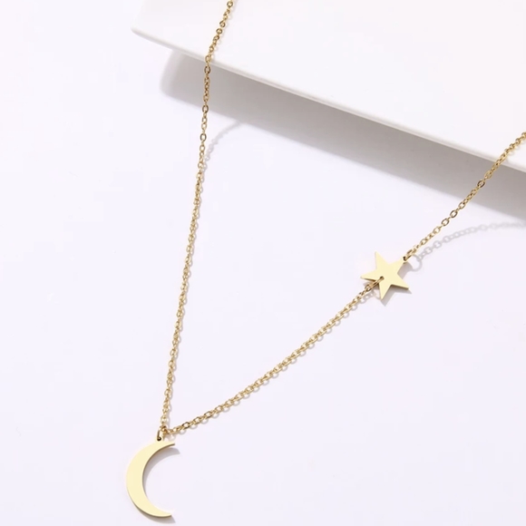 Moon Crescent Star Boho Gold Pendant Necklace - Picture 4 of 9